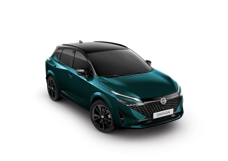Nissan Qashqai 1.3 DIG-T Mild Hybrid 158HP X-TRONIC Tekna + dvoubarevný lak